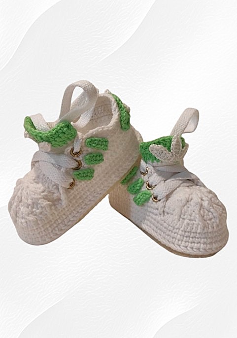Маратонки бебешки бели със зелено