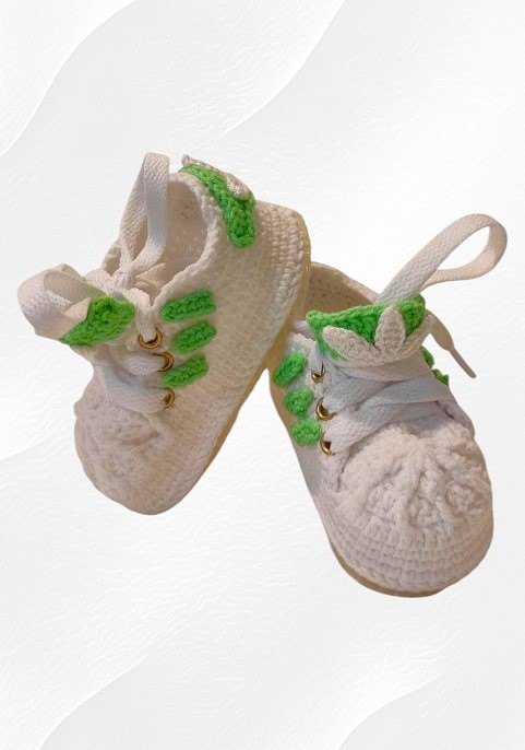 Маратонки бебешки бели със зелено