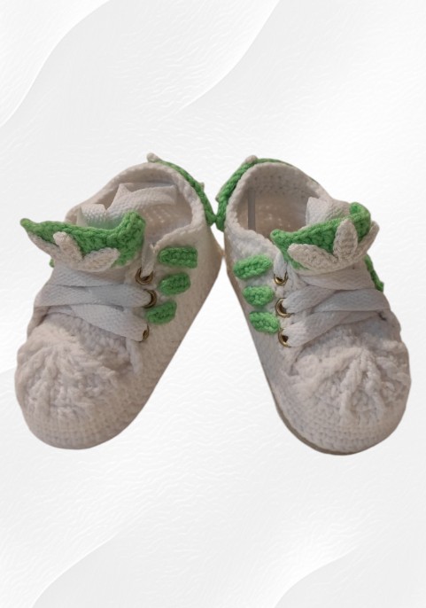 Маратонки бебешки бели със зелено