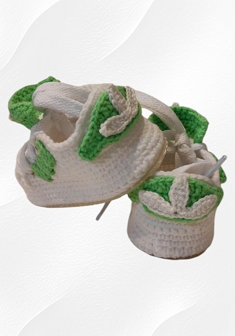 Маратонки бебешки бели със зелено