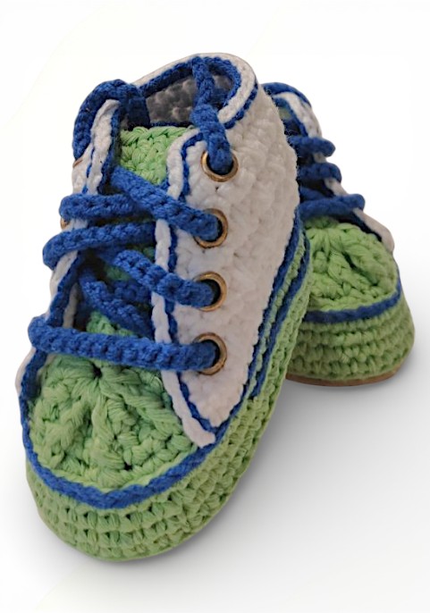 Маратонки бебешки високи бели и зелено със сини връзки